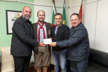 Voto Congratulatório é entregue ao 1º Peão Farroupilha do RS