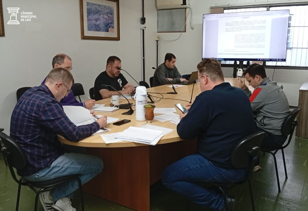 CCJ retorna aos trabalhos com análises minuciosas de 17 Projetos