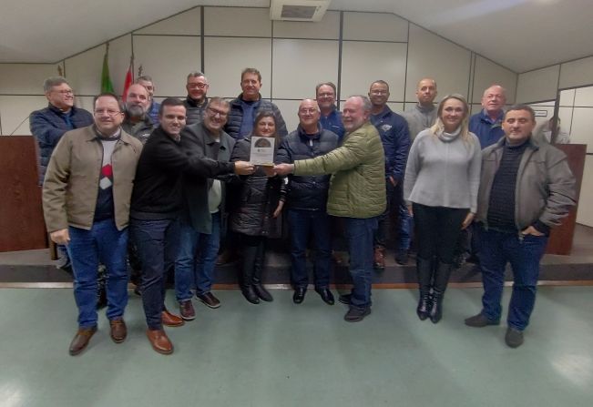 Oca Imóveis é homenageada pelo Poder Legislativo