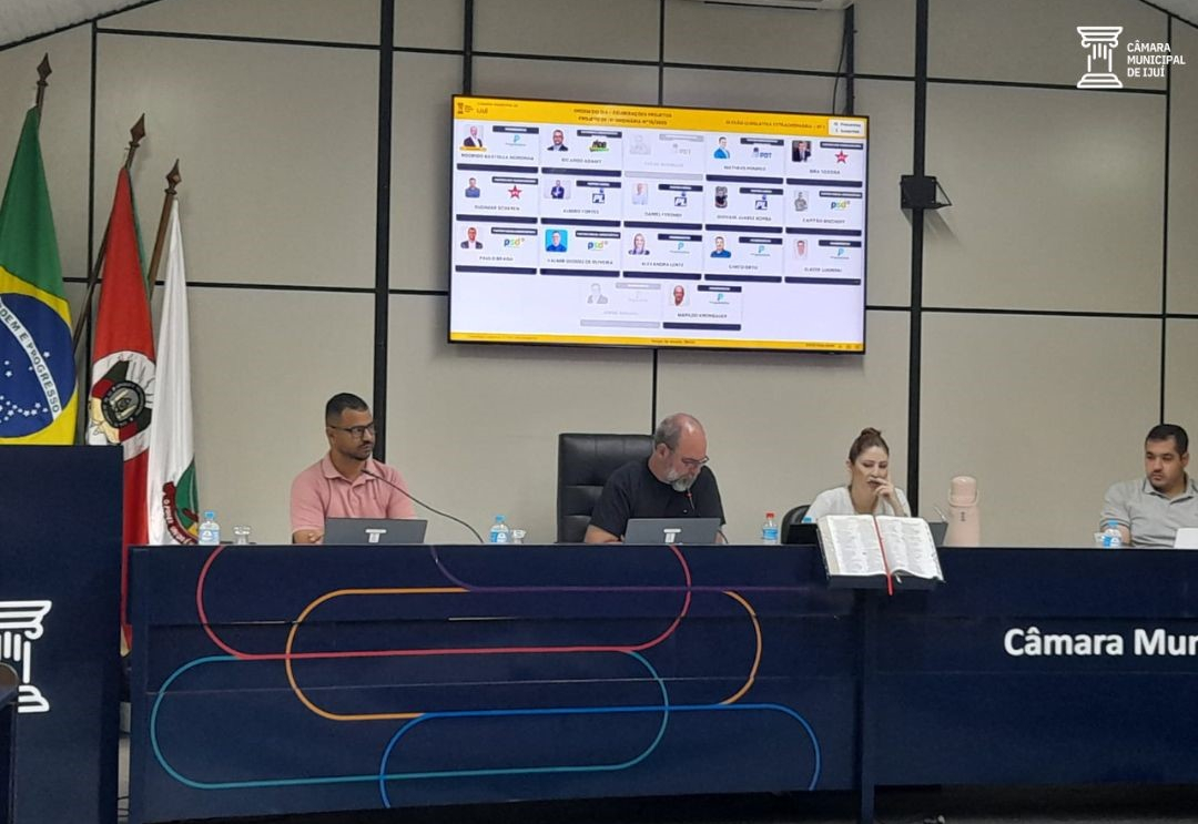 Sessão Extraordinária aprova seis projetos na manhã de hoje