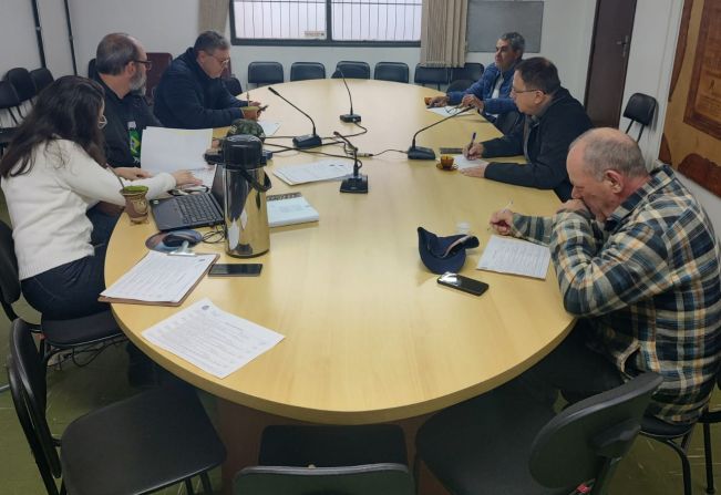 CCJ analisa Projetos de Lei do Poder Executivo e Legislativo