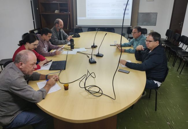 CCJ analisa Projetos de Lei do Poder Executivo e Legislativo