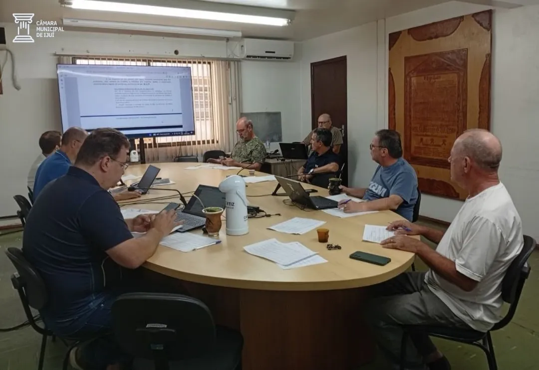 CCJ delibera sobre pauta extensa em última reunião antes do recesso parlamentar