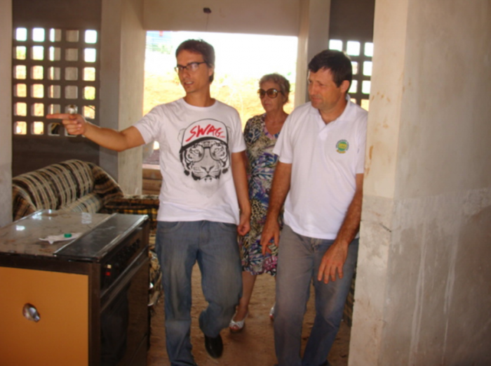 Integrantes da Comissão de Políticas Públicas verificam reformas em escolas municipais